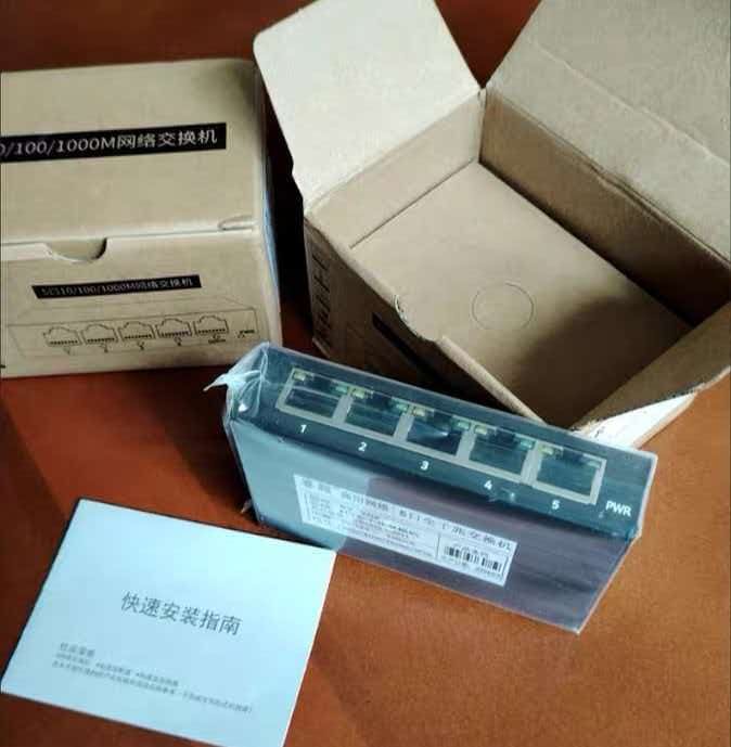 睿颖 RY‑5GE 交换机实物主图